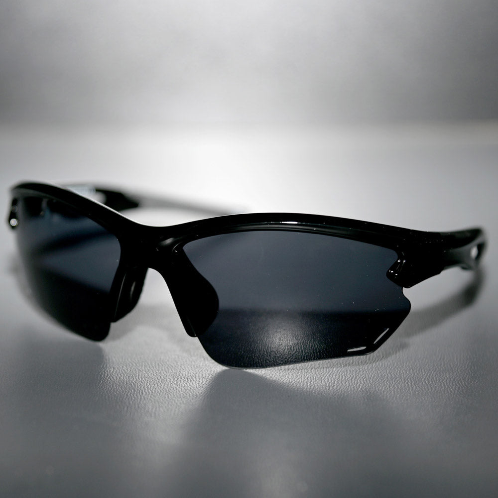COUNTY ULTIMATE SUNGLASSES BLACK/BLACK - CHARCOAL LENS