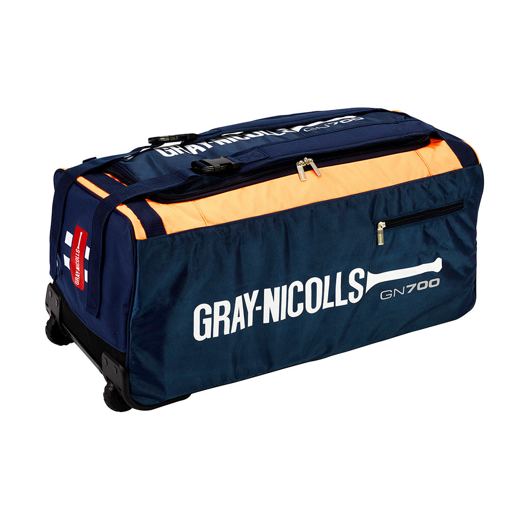 GRAY-NICOLLS 700 WHEEL BAG