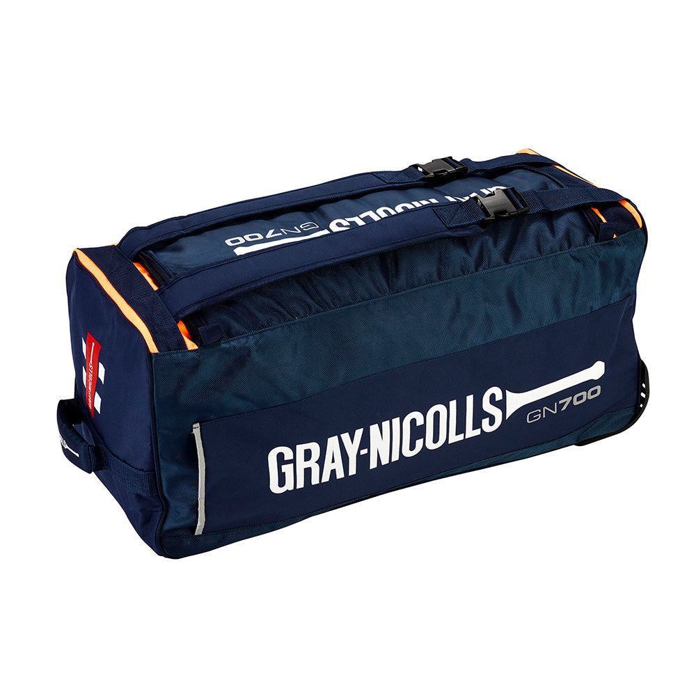 GRAY-NICOLLS 700 WHEEL BAG