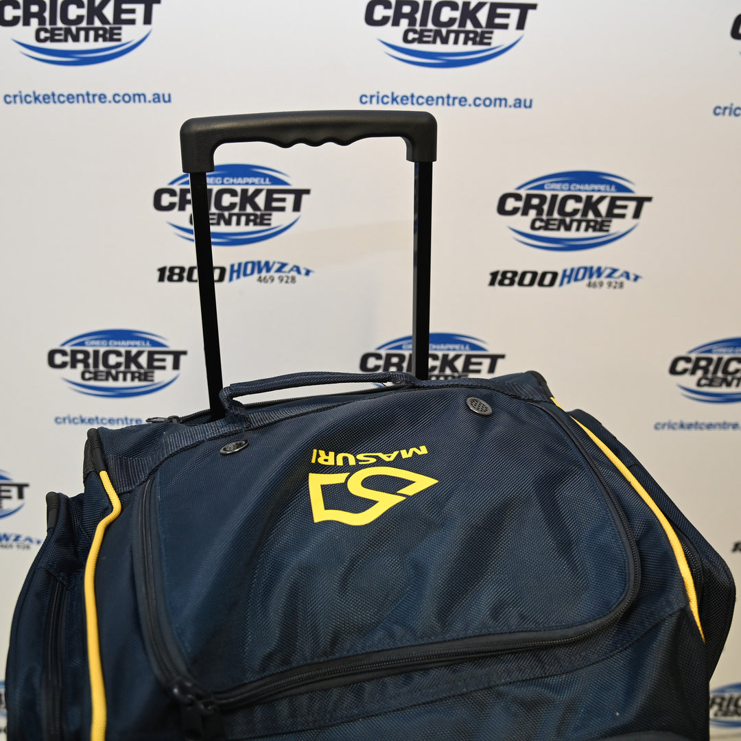 MASURI E LINE DUFFLE BAG