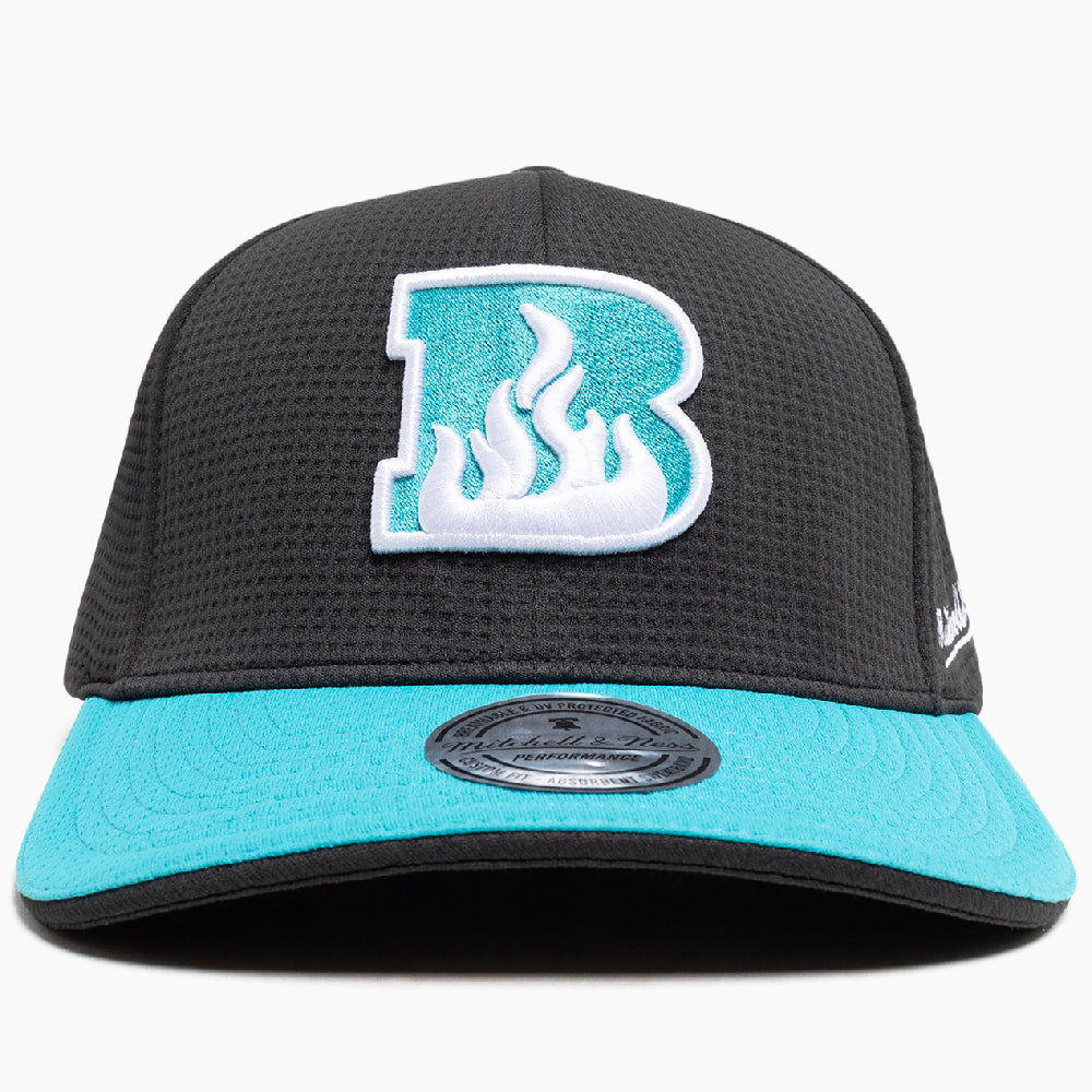 BBL14 Mitchell & Ness On Field Cap Youth - BRISBANE HEAT