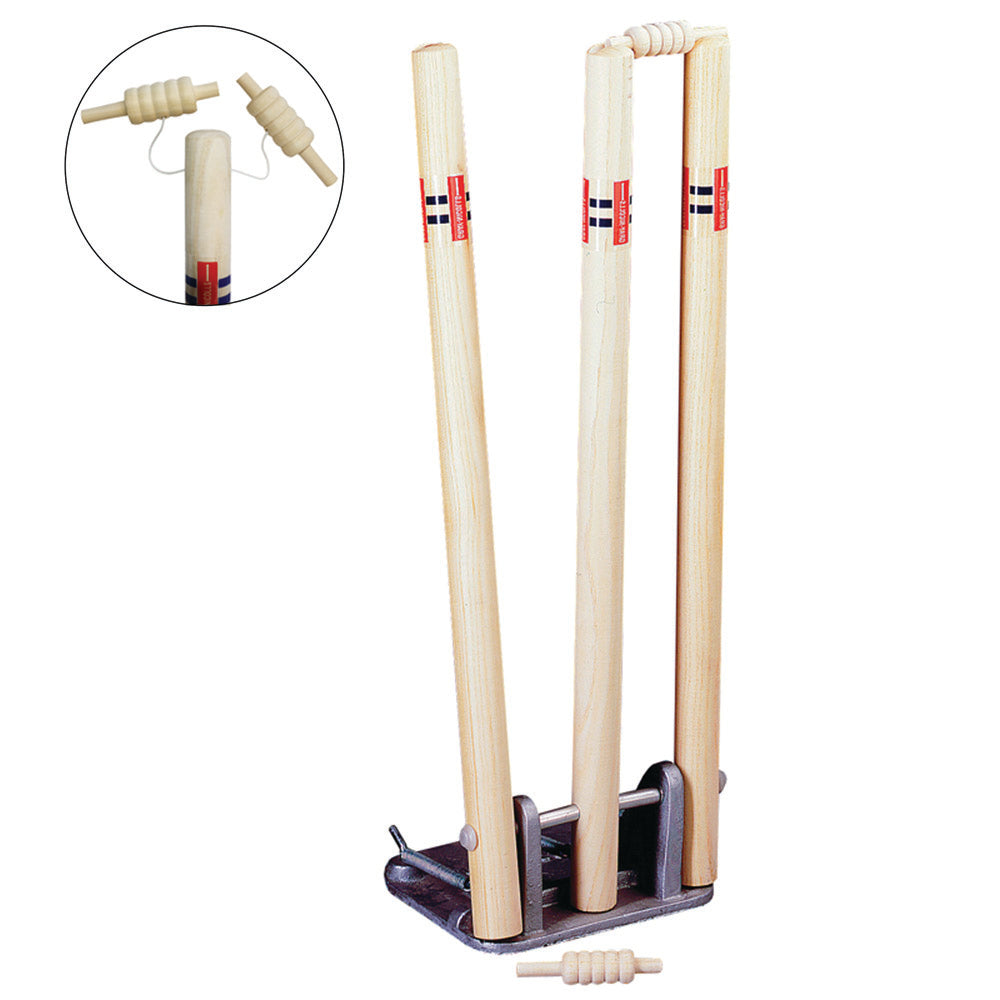 GRAY-NICOLLS SPRING RETURN STUMPS ATTACHED BAILS