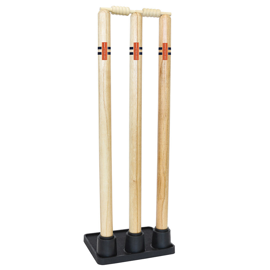 GN WOODEN STUMPS RUBBER BASE (3 STUMPS)