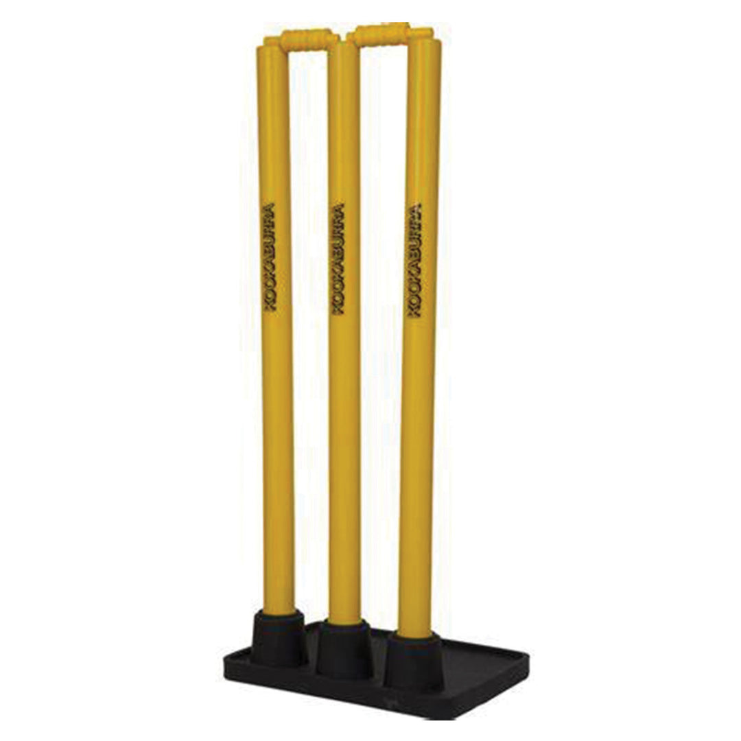 KOOKA PLASTIC STUMPS WITH RUBBER BASE