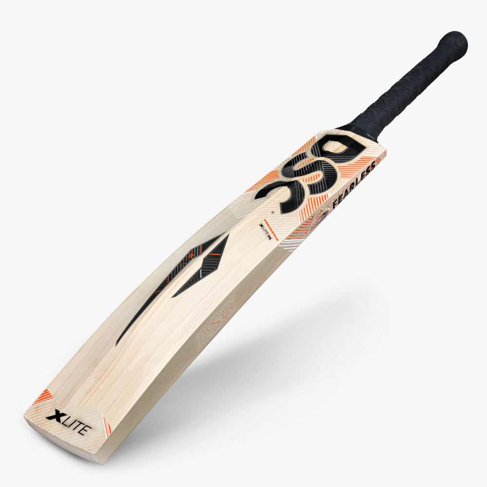 DSC XLITE 25 CRICKET BAT EW