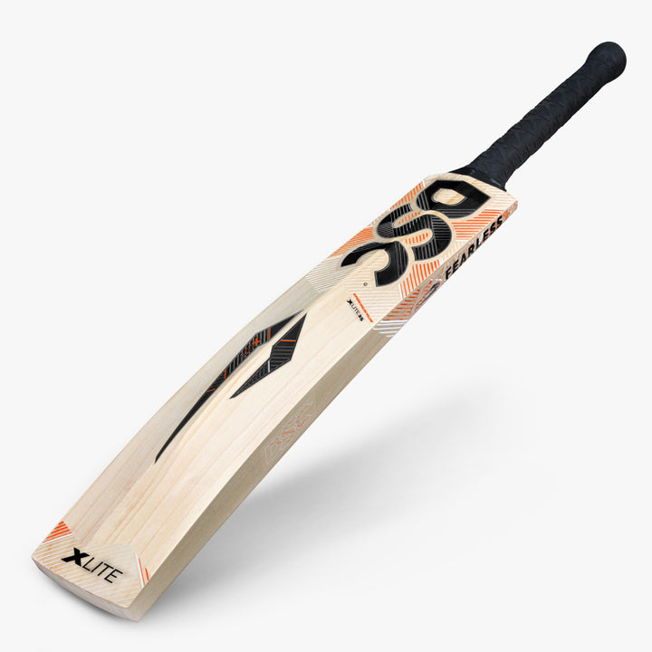 DSC XLITE 25 CRICKET BAT EW