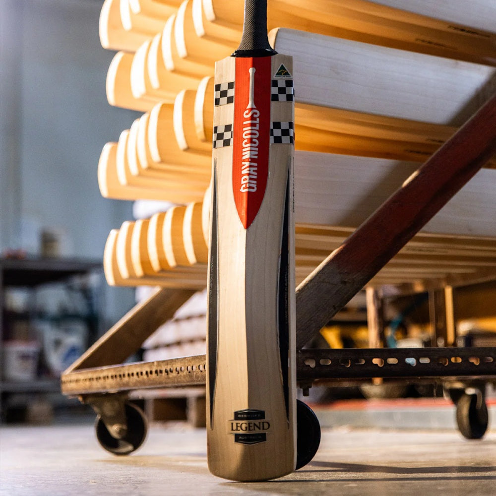 GRAY-NICOLLS LEGEND CRICKET BAT