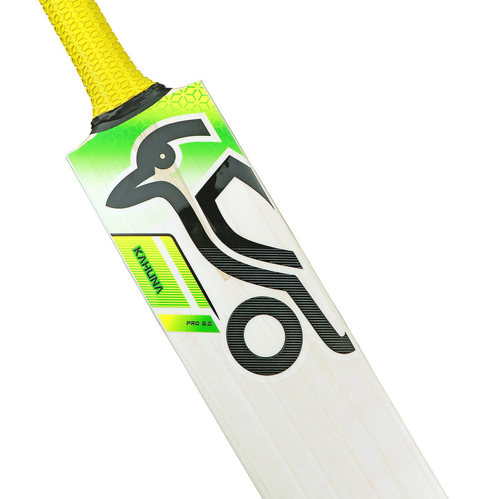 KOOKABURRA KAHUNA PRO 3.0 JUNIOR CRICKET BAT 2025