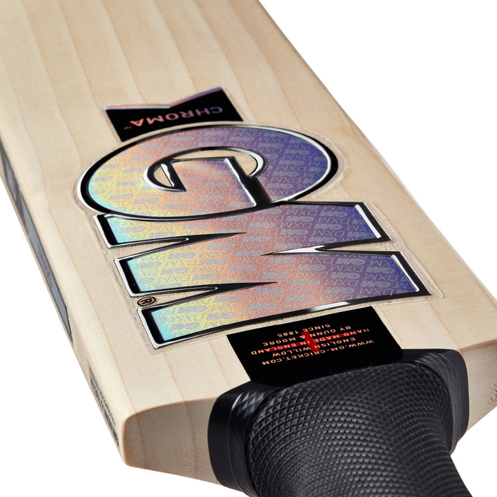 GUNN & MOORE CHROMA L555 PRO ENGLISH WILLOW CRICKET BAT