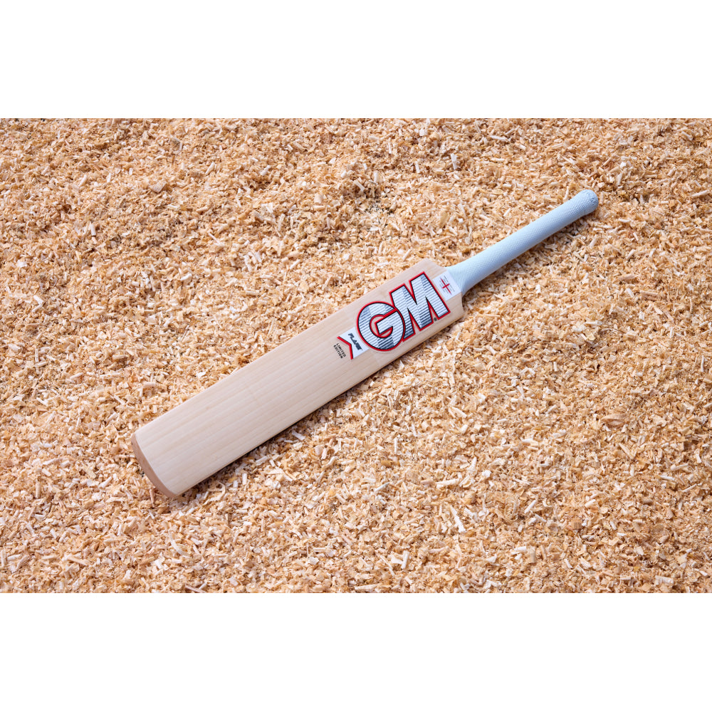 GUNN & MOORE FLARE L555 808 EW CRICKET BAT – Greg Chappell Cricket