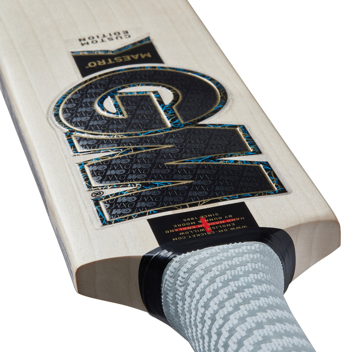 GUNN & MOORE MAESTRO 25 L555 CUSTOM EW CRICKET BAT