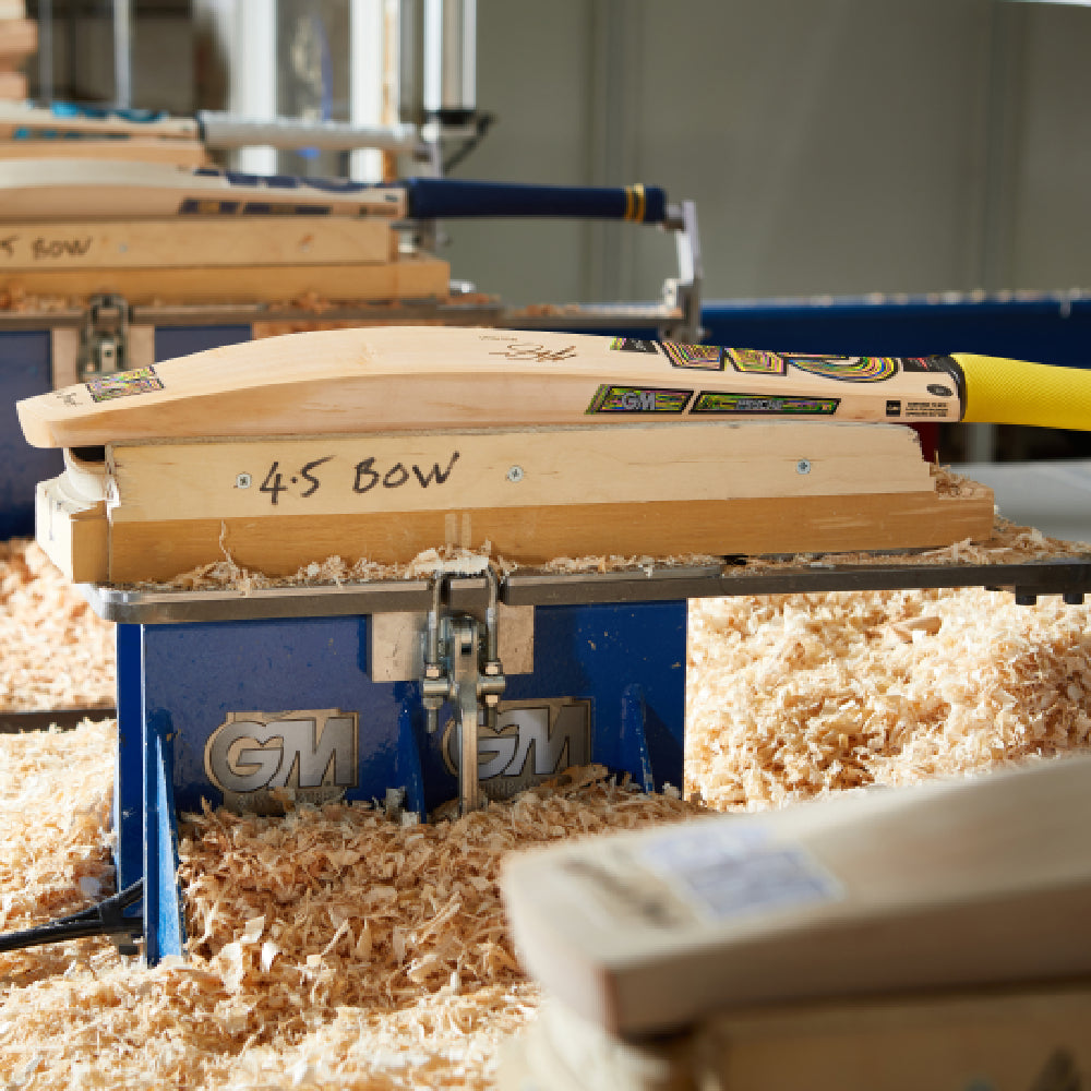 GUNN & MOORE MATT SHORT PLAYERS EDITION EW CRICKET BAT