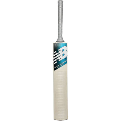 NEW BALANCE DC 600 EW JUNIOR CRICKET BAT 2026