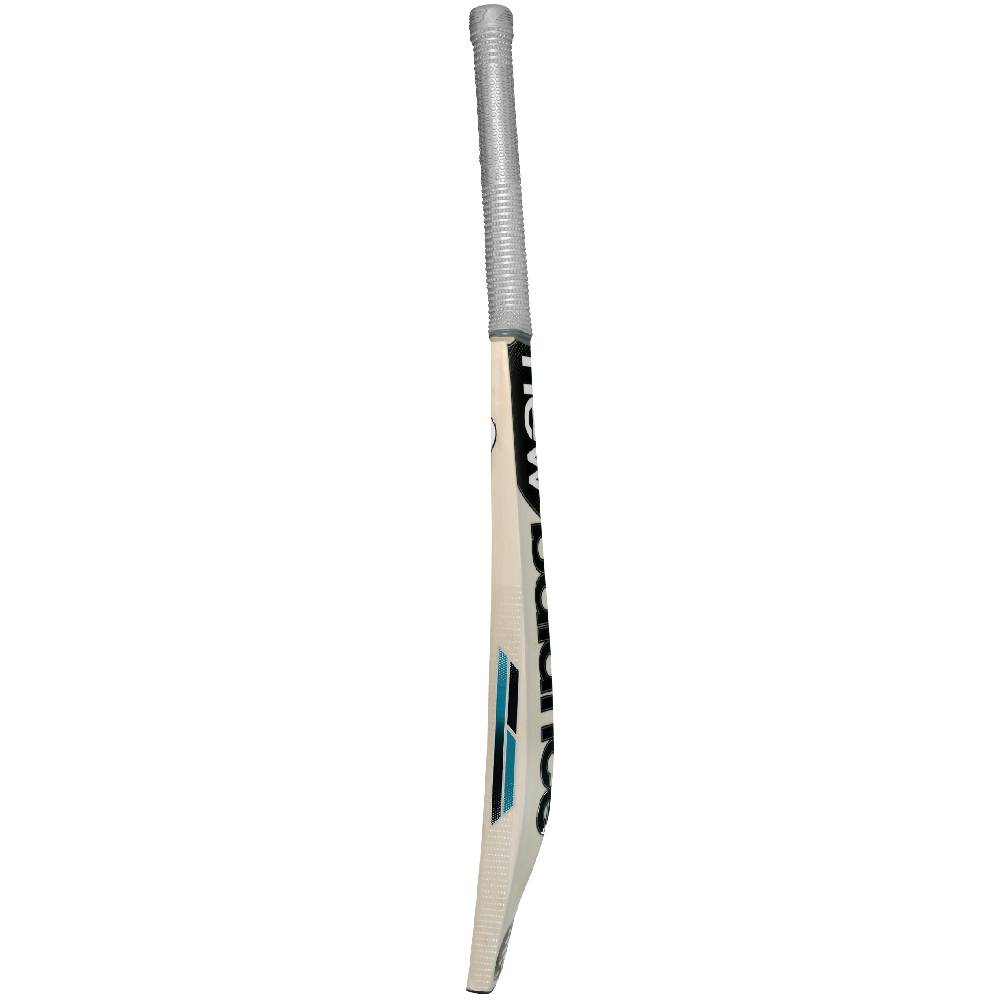 NEW BALANCE DC 600 EW JUNIOR CRICKET BAT 2026