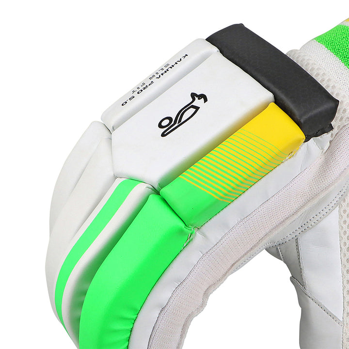 KOOKABURRA KAHUNA PRO 5.0 BATTING GLOVES 2025