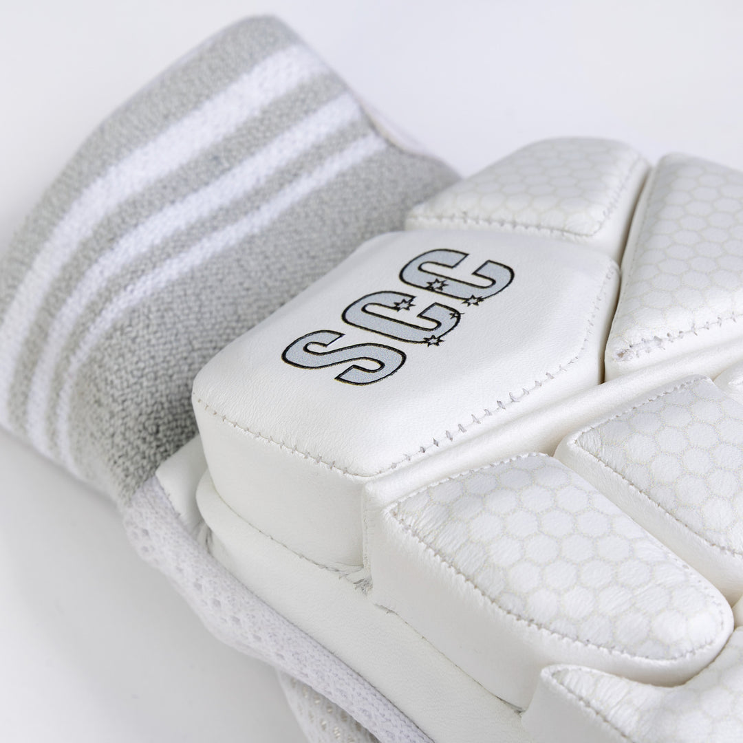 SOUTHERN CROSS CRICKET PLAYERS BATTING GLOVES