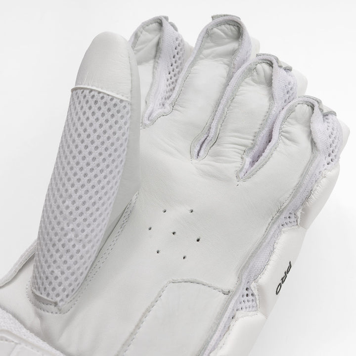 SCC CRICKET ASSASSIN PRO BATTING GLOVES