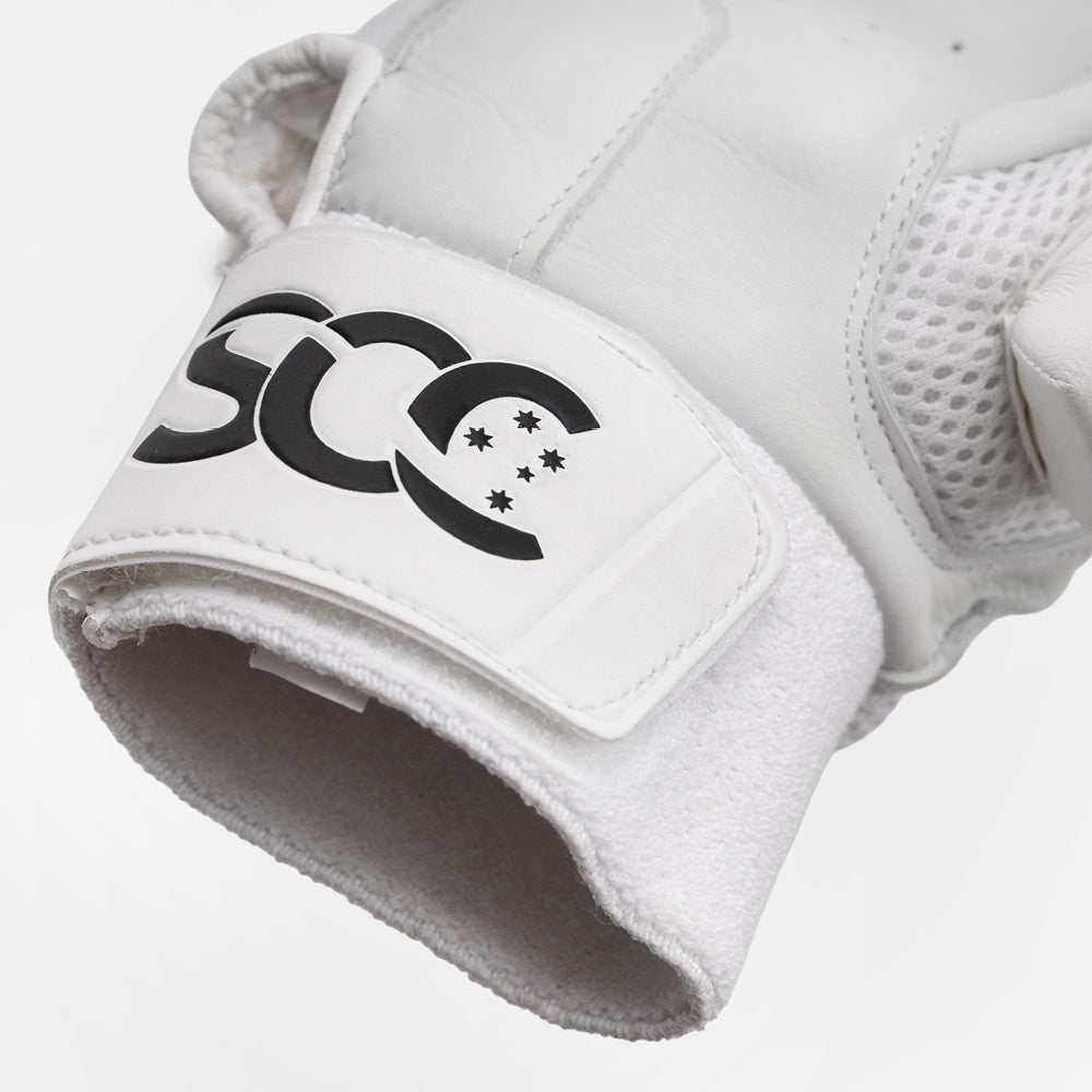 SCC CRICKET ASSASSIN PRO BATTING GLOVES