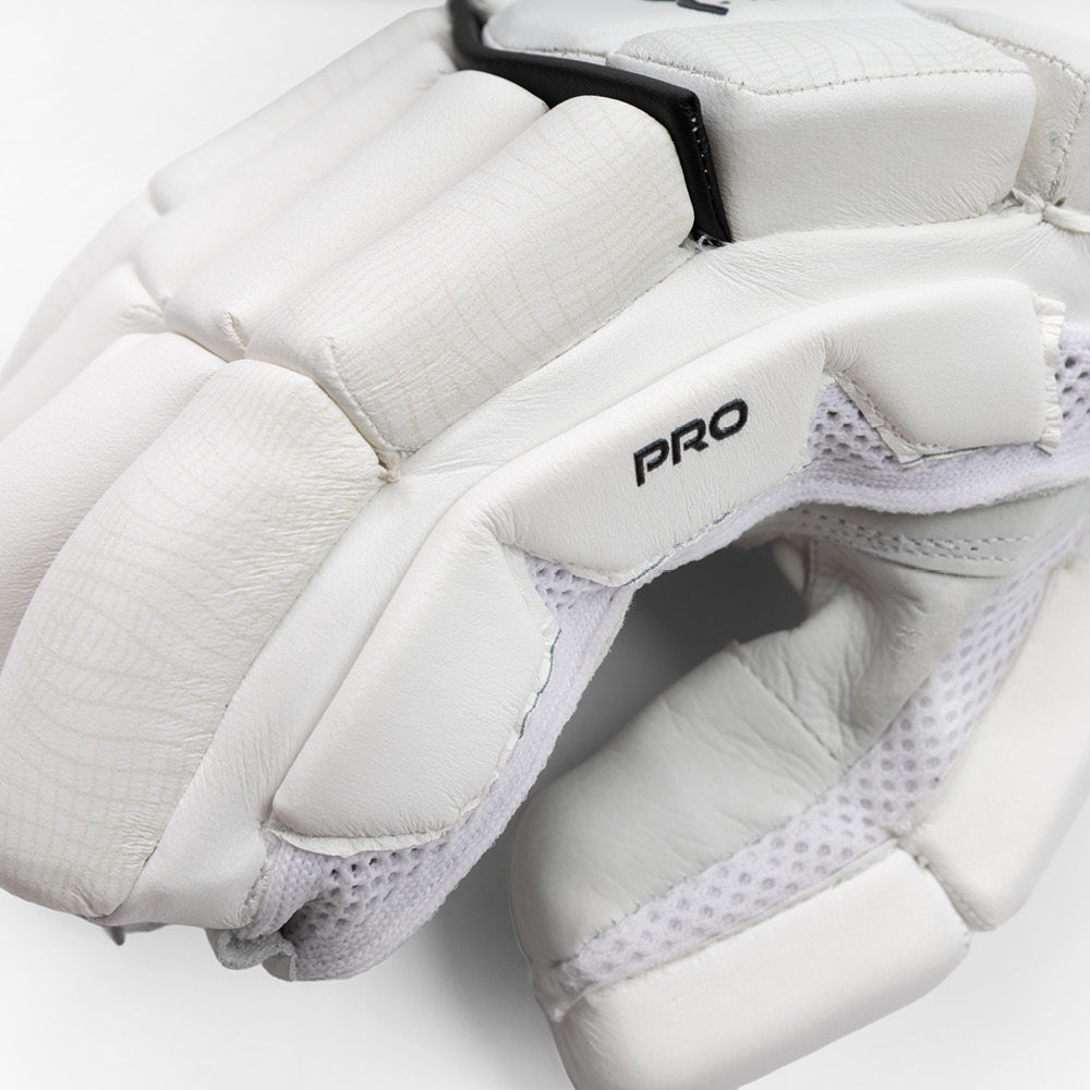 SCC CRICKET ASSASSIN PRO BATTING GLOVES