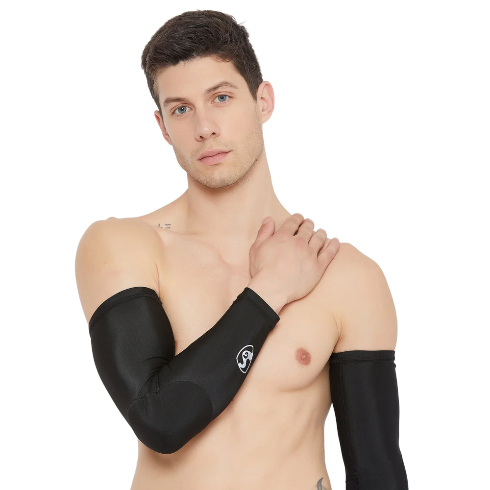 SG ICON PADDED FIELDING SLEEVES