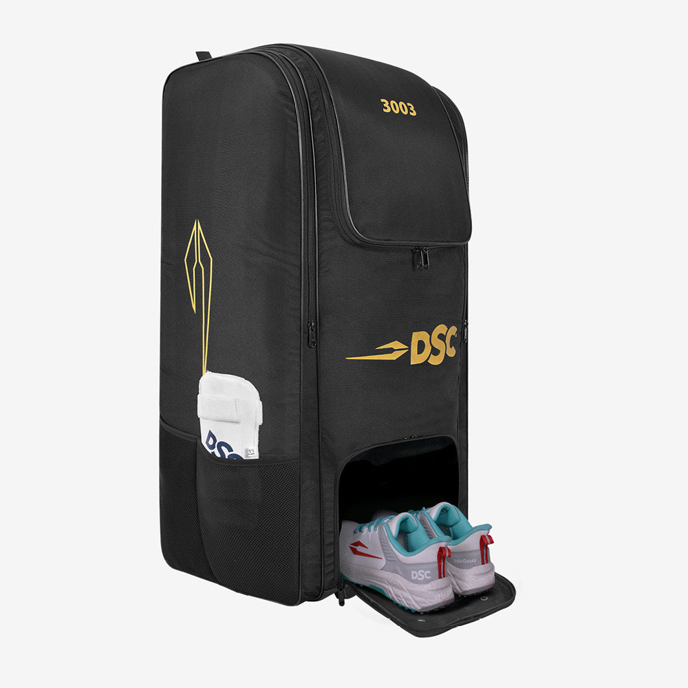 DSC 3003 DUFFLE WHEELIE CRICKET BAG