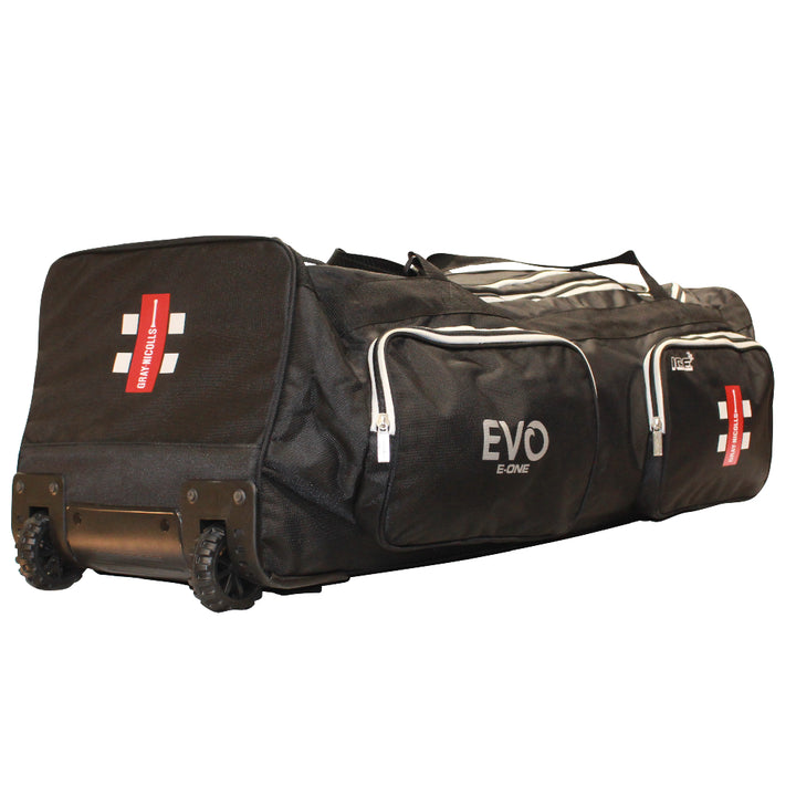 GRAY-NICOLLS EVO E-ONE BOWLERS WHEEL BAG 2025