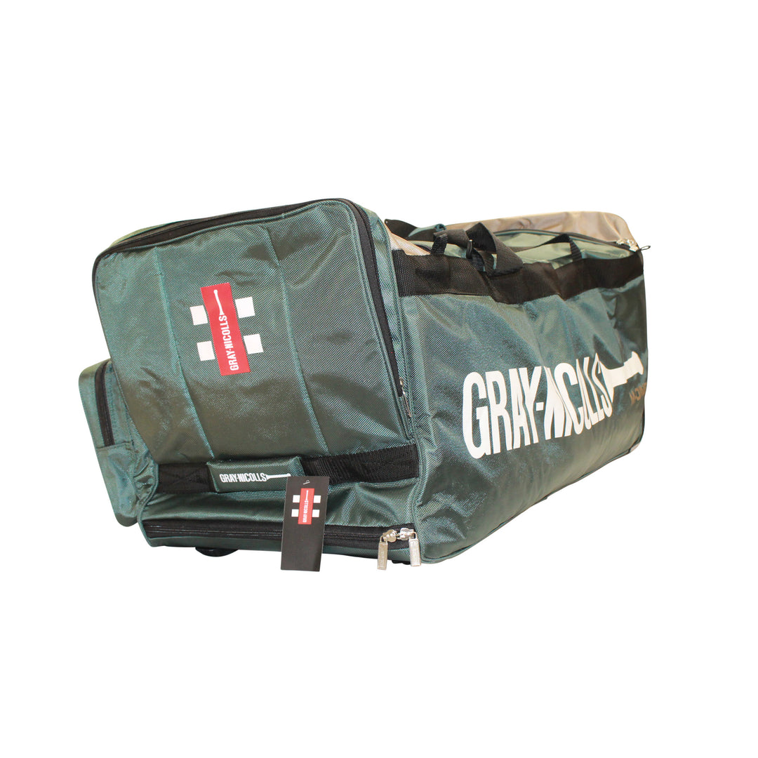 GRAY-NICOLLS GN MOMENTUM M-ONE WHEEL BAG 2025