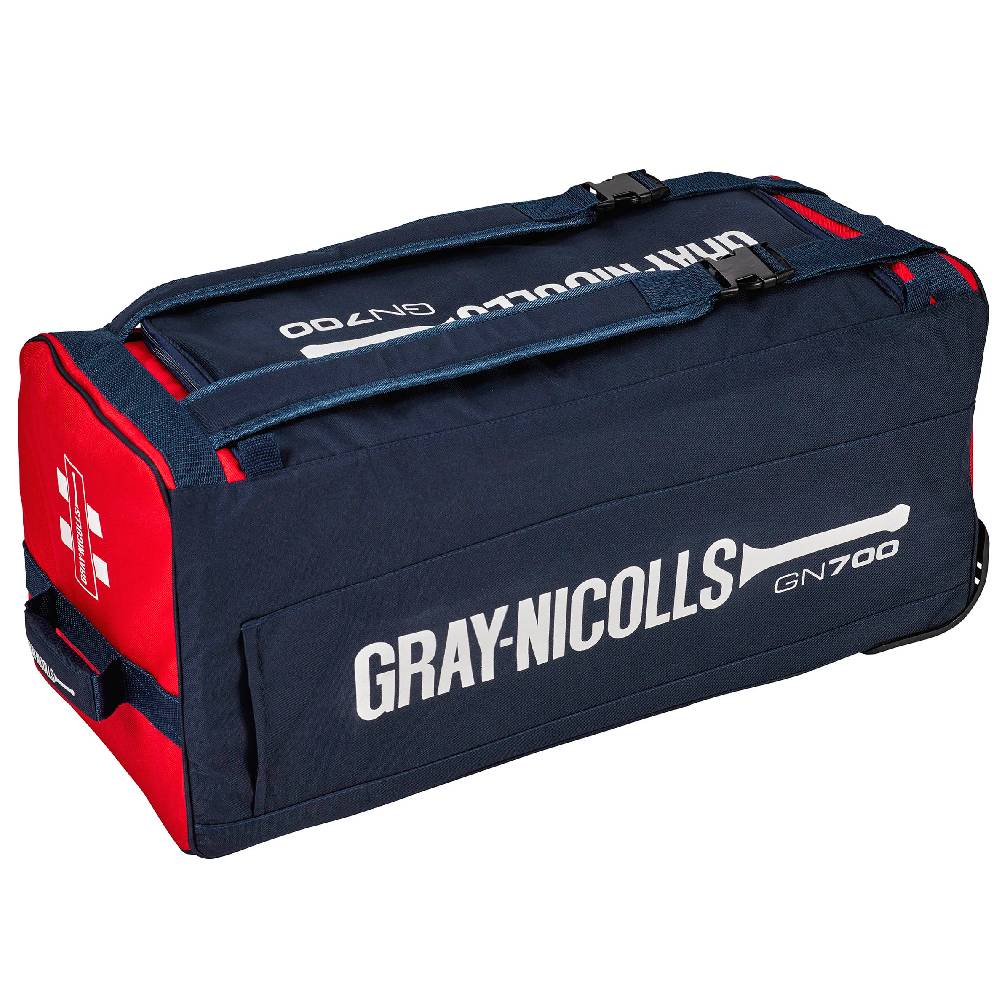 GRAY-NICOLLS 700 WHEEL BAG