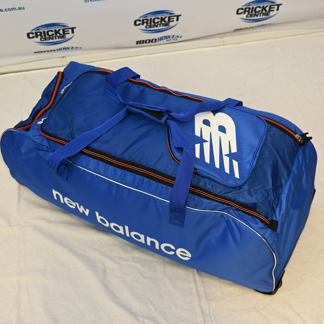 NEW BALANCE GC 1500 WHEELIE BAG