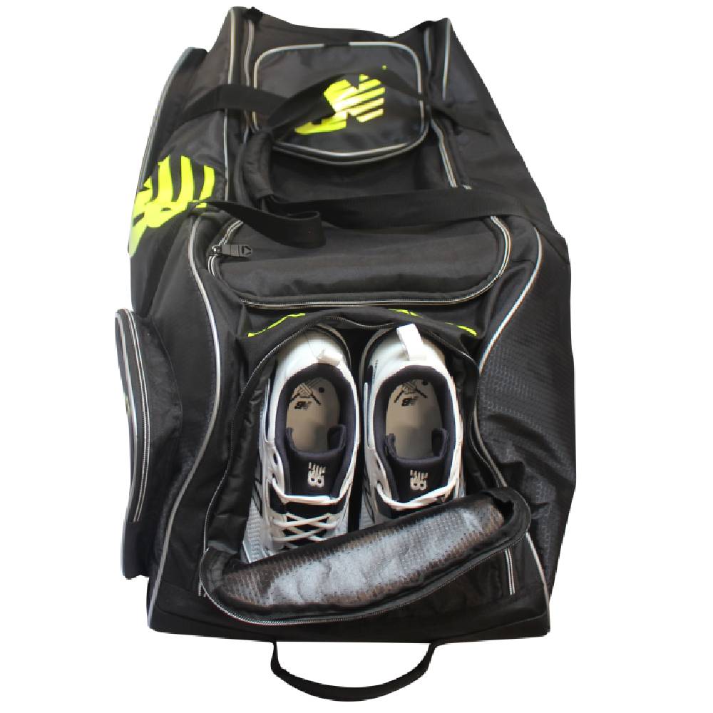 NEW BALANCE GC PRO WHEELIE BAG 2026 BLACK/GOLD