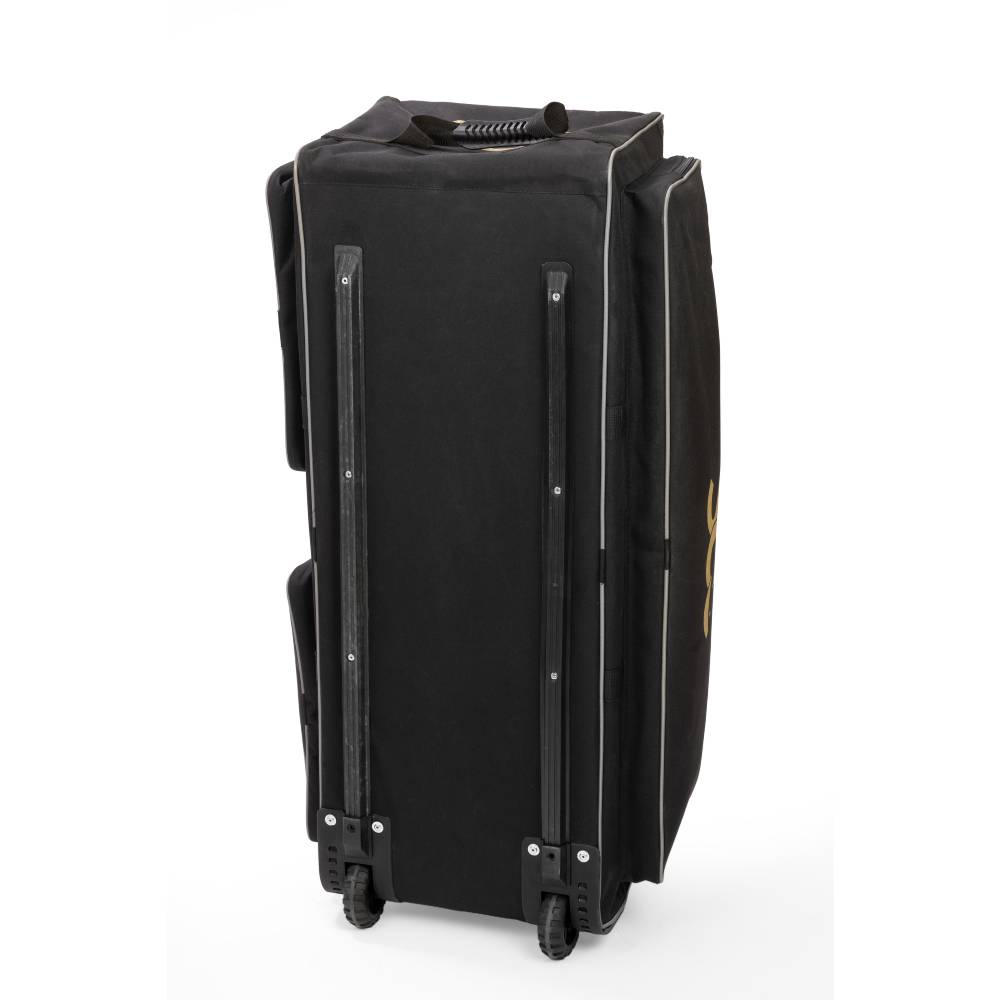 SCC CRICKET ASSASSIN PRO GEAR BAG BLACK/GOLD