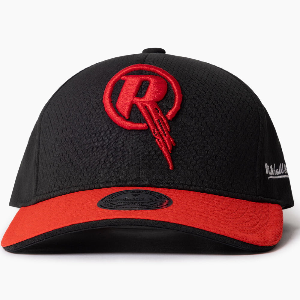 Black and red cap with the BBL15 Melbourne Rengades logo on the front.