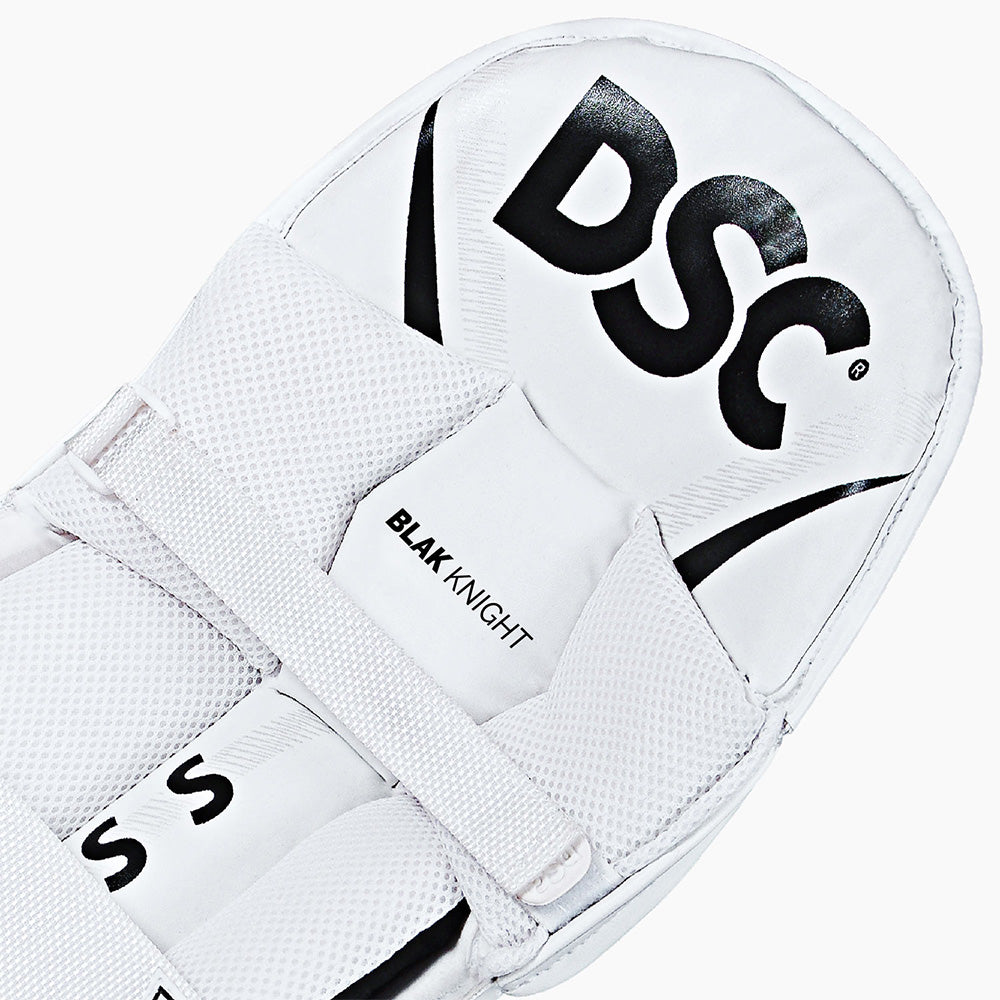 DSC BLAK KNIGHT BATTING PADS
