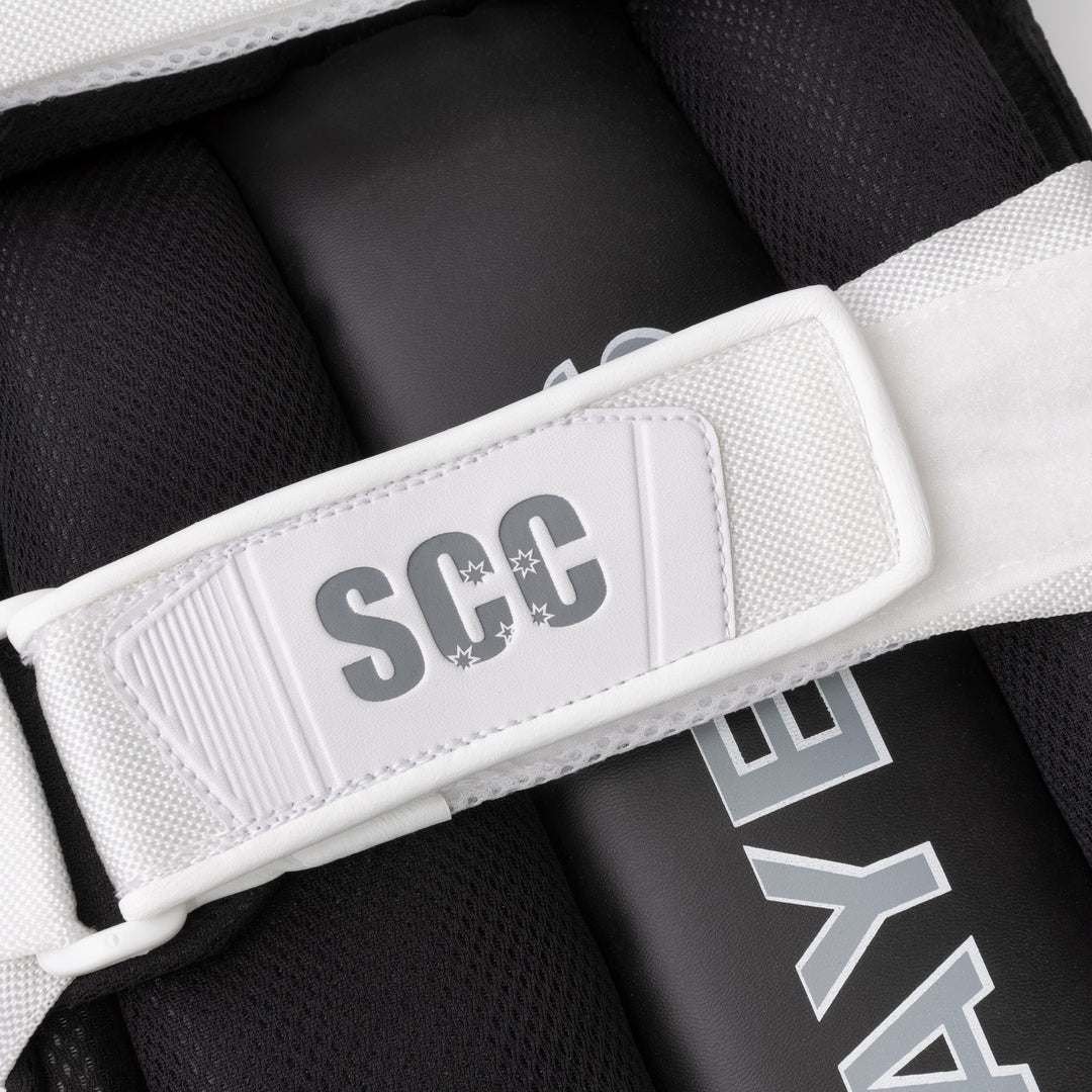 SOUTHERN CROSS CRICKET PLAYERS BATTING PADS