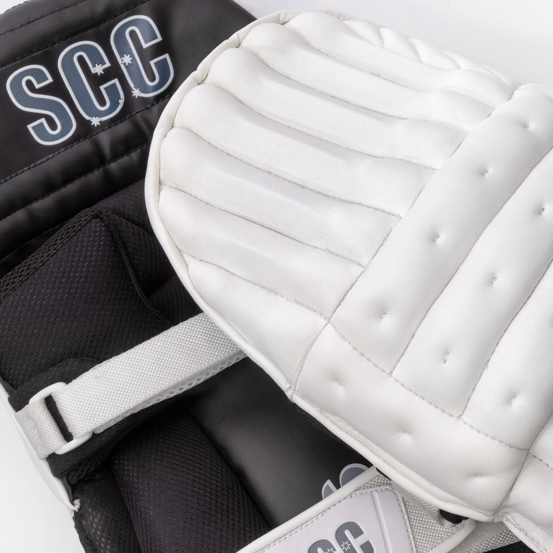 SOUTHERN CROSS CRICKET PLAYERS BATTING PADS