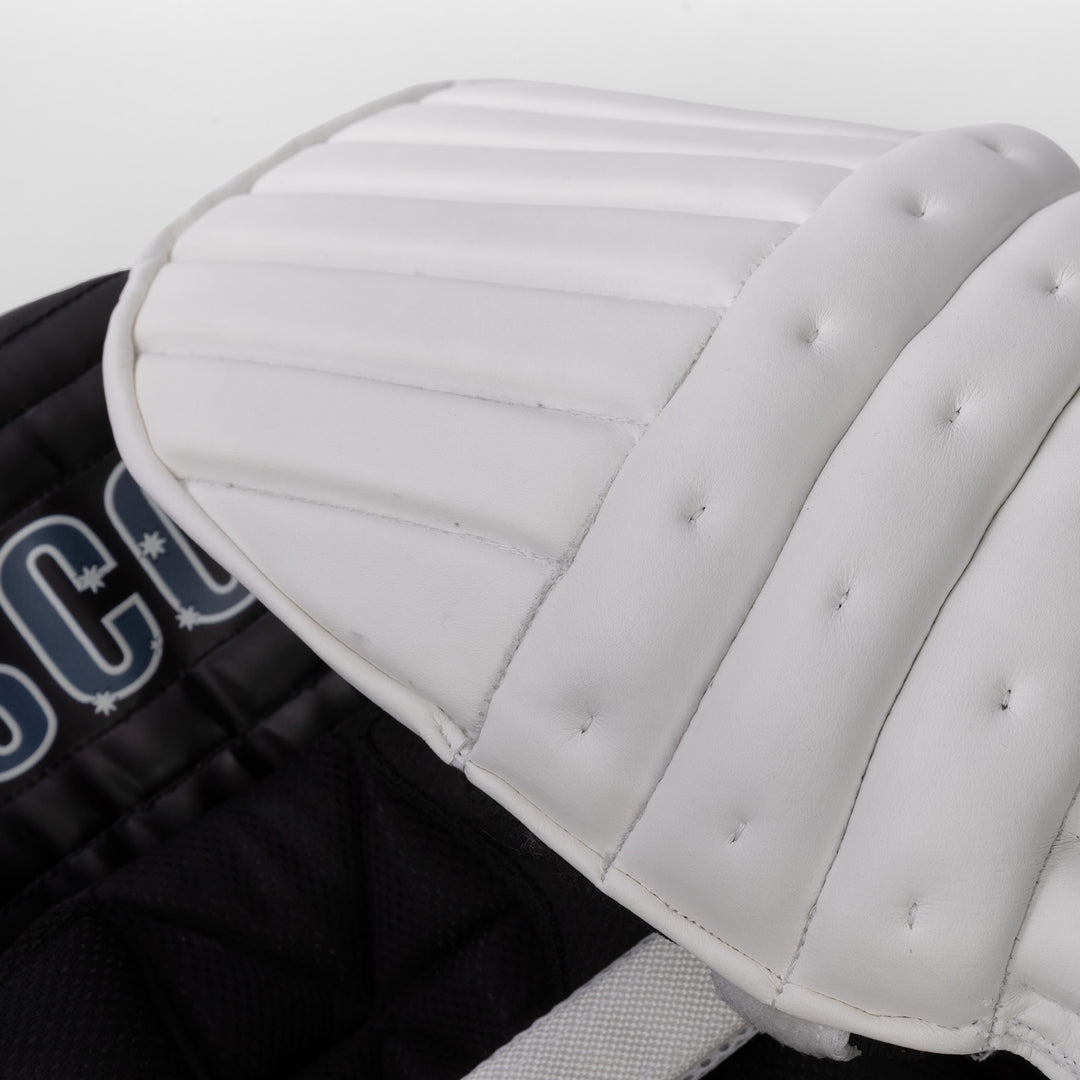 SOUTHERN CROSS CRICKET 1.0 BATTING PADS