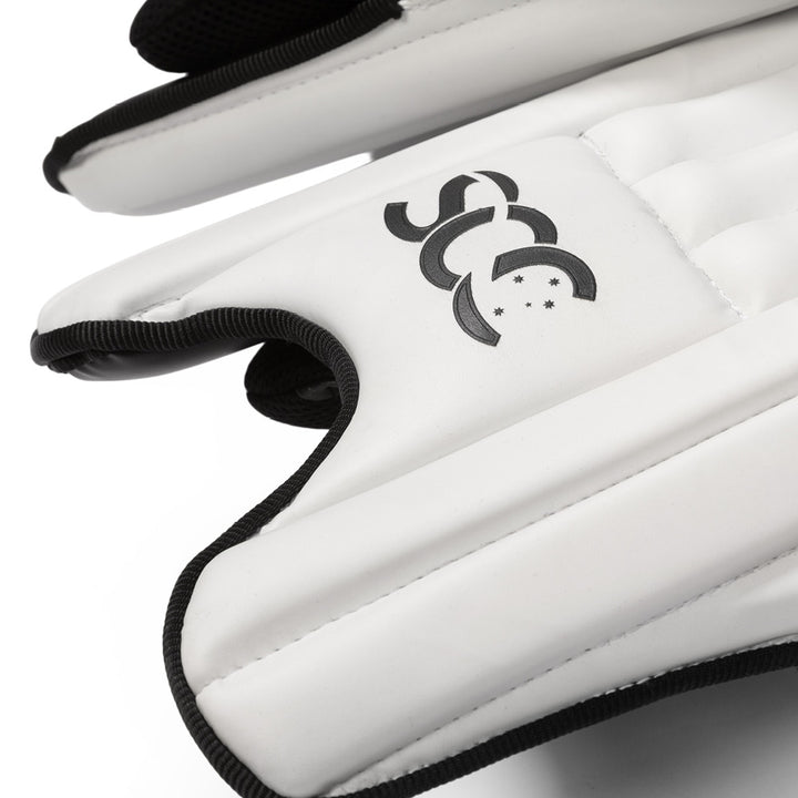 SCC CRICKET ASSASSIN PRO BATTING PADS