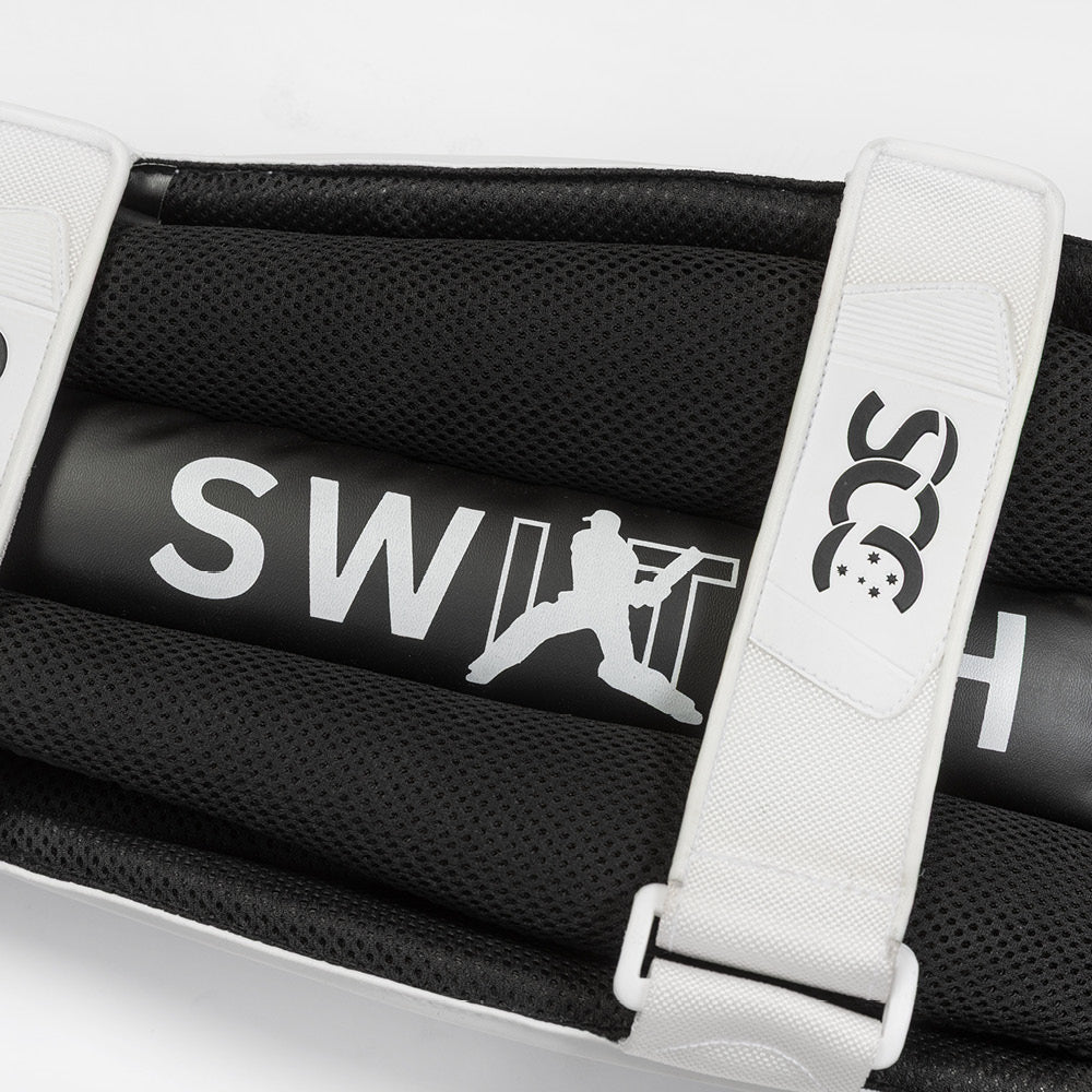 SCC CRICKET SWITCH 765 BATTING PADS
