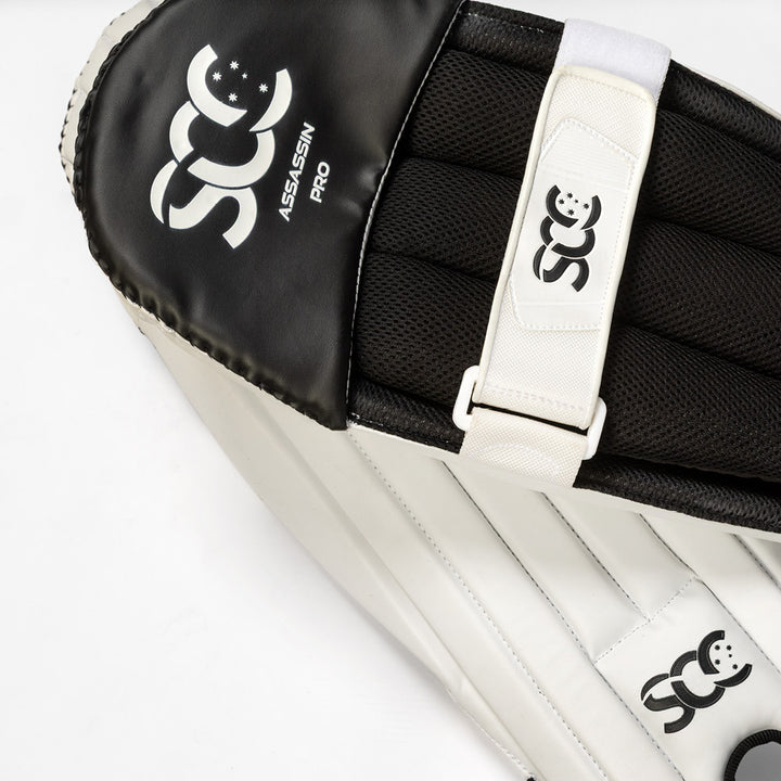 SCC CRICKET ASSASSIN PLAYERS WICKET KEEPING PADS