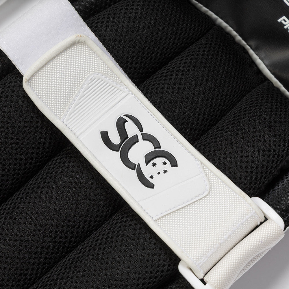 SCC CRICKET ASSASSIN PLAYERS WICKET KEEPING PADS