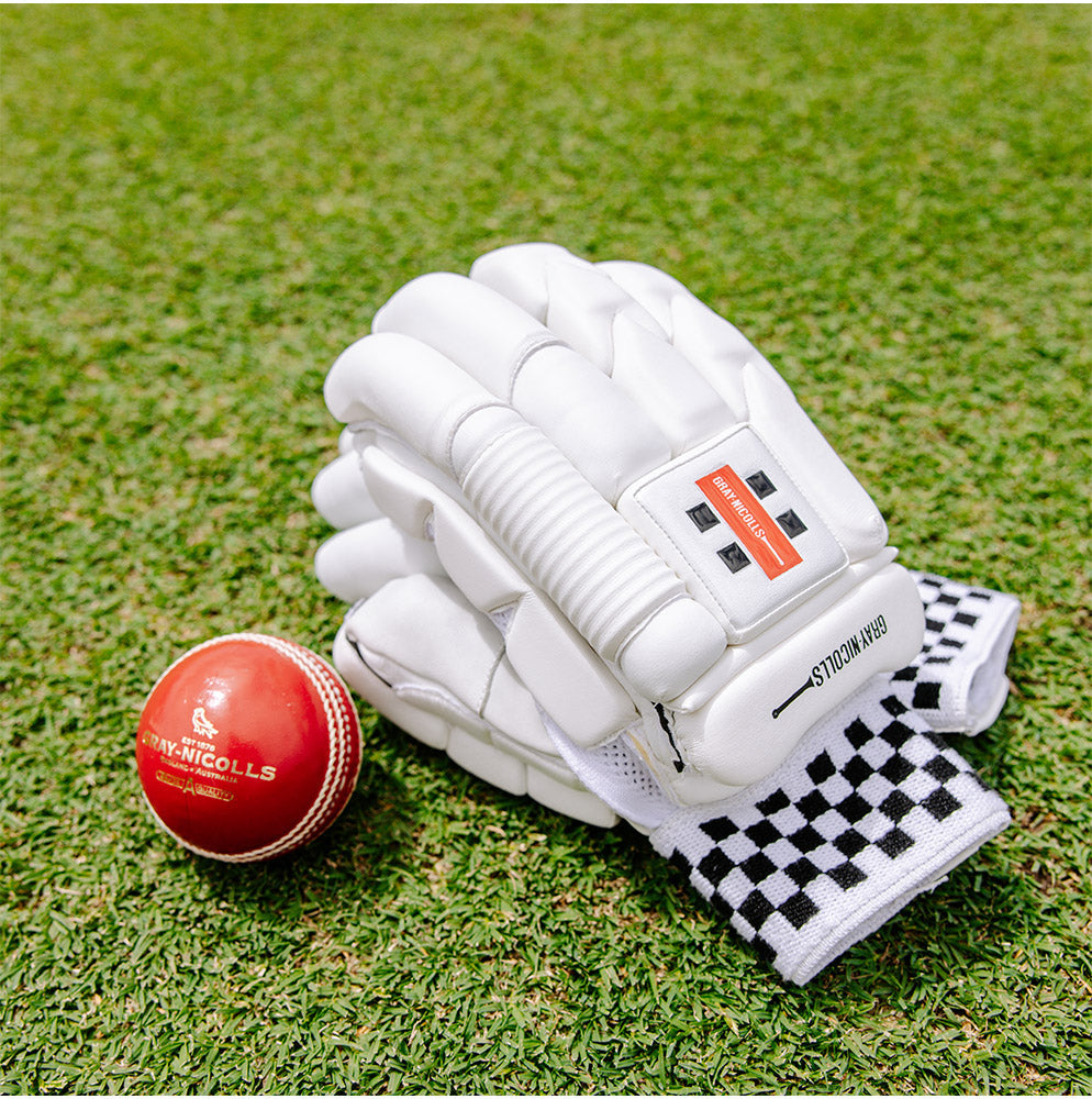 GRAY-NICOLLS SILVER CRICKET BATTING GLOVES
